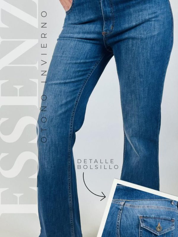 Jean con spandex semi Oxford 
 con detalle bolsillo trasero.